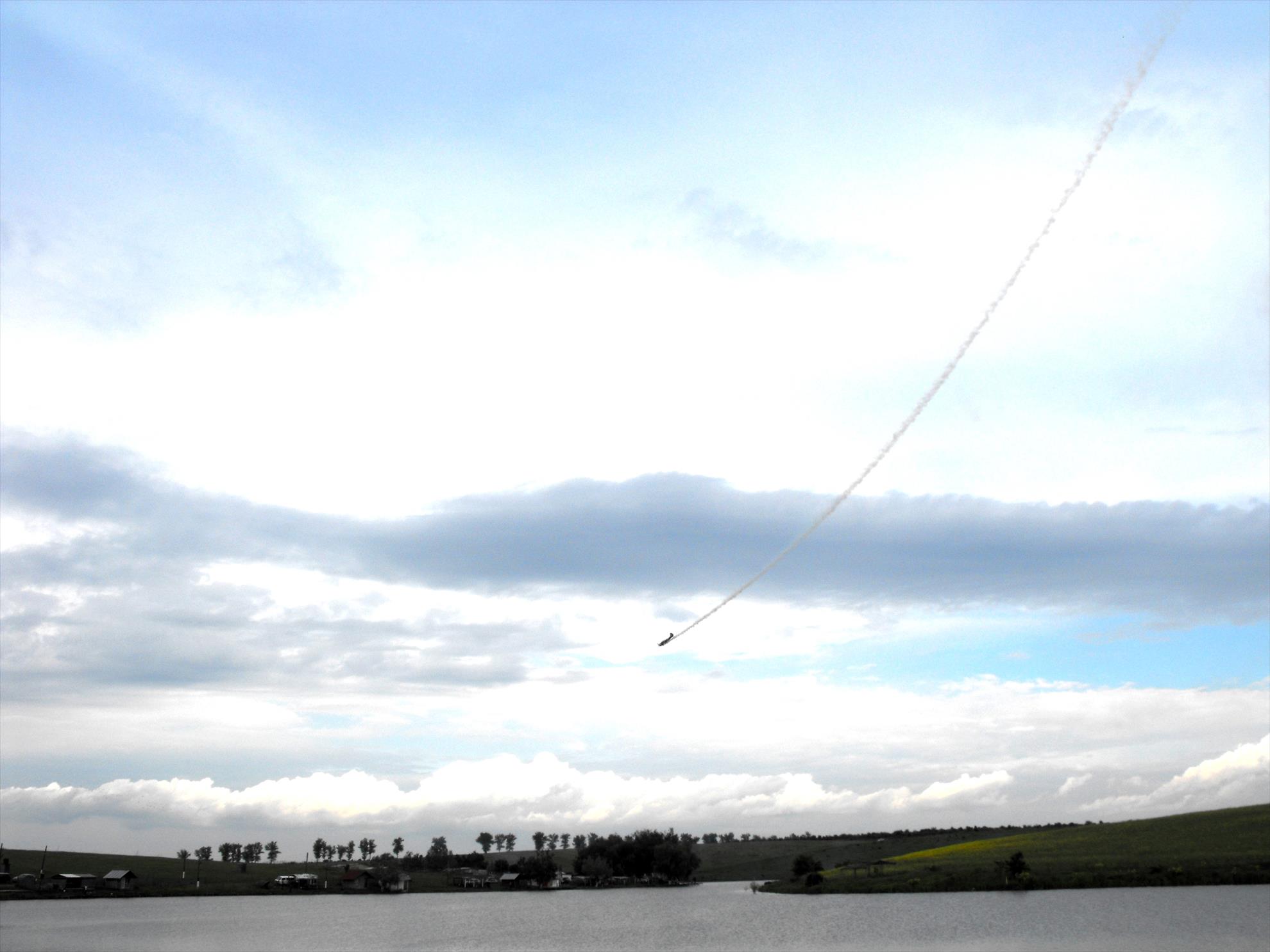 Greaca-9-11 mai Cupa Tarom-Iacarii acrobati - 13.JPG